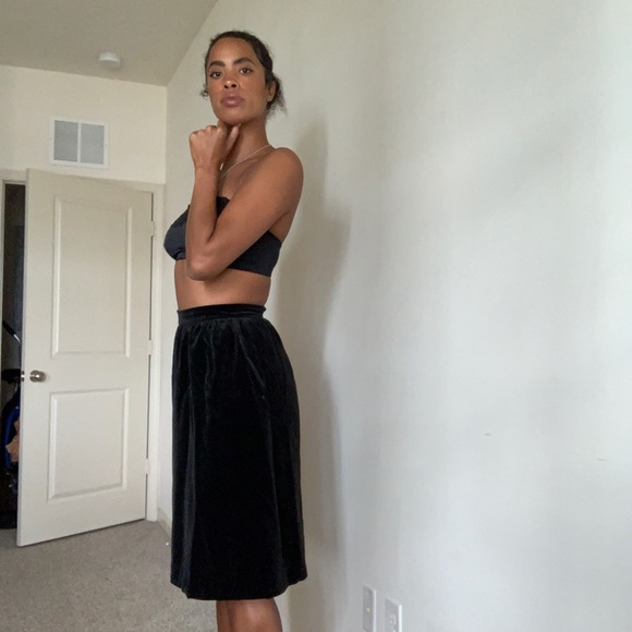 Two piece vintage velvet skirt suit - Picture 6 of 6